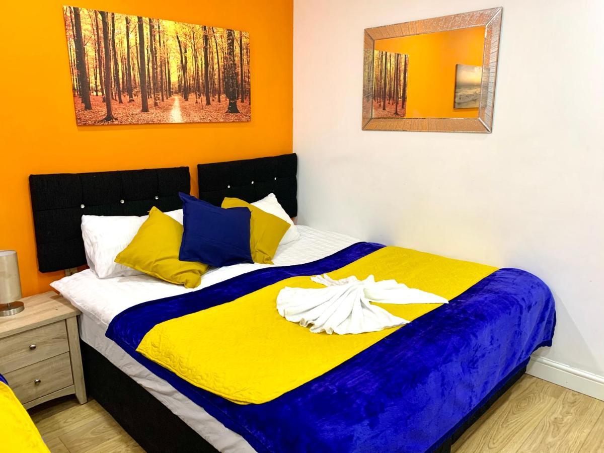 London 2 Bedroom Apartment, Kitchen, Reception And Private Garden Exterior photo