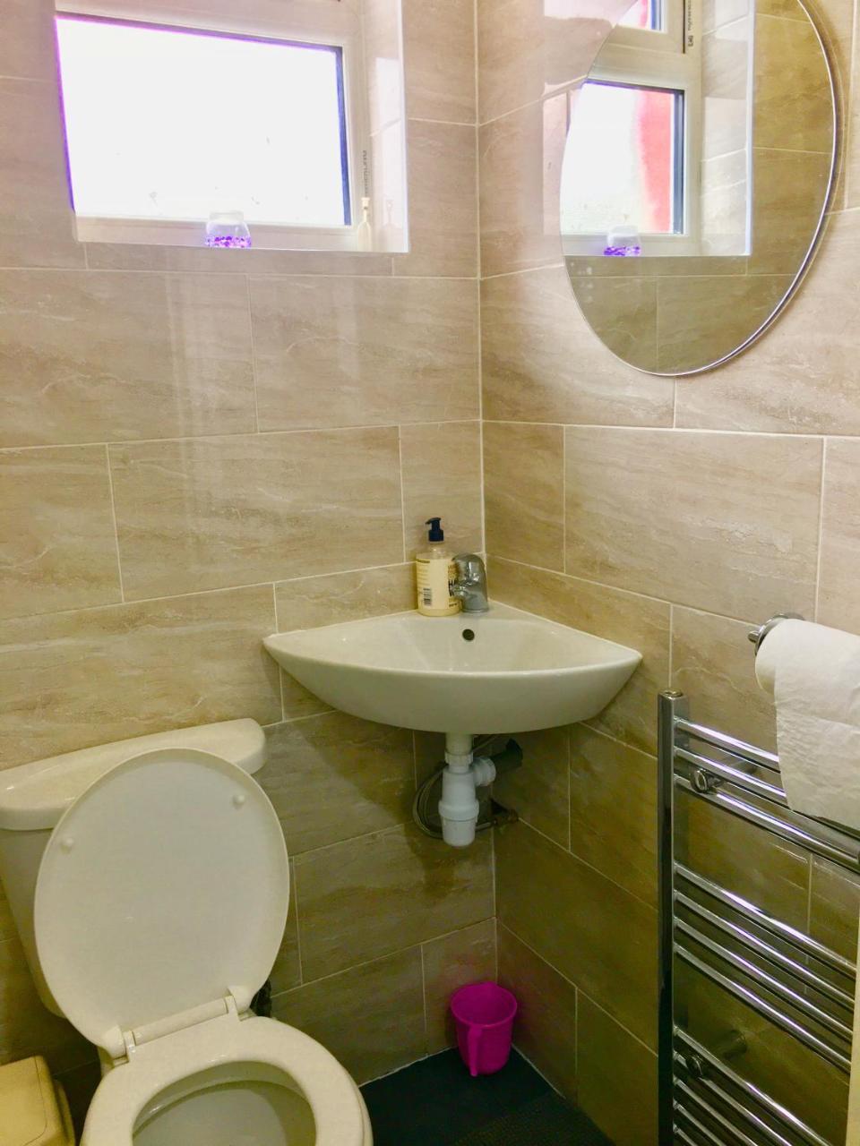 London 2 Bedroom Apartment, Kitchen, Reception And Private Garden Exterior photo