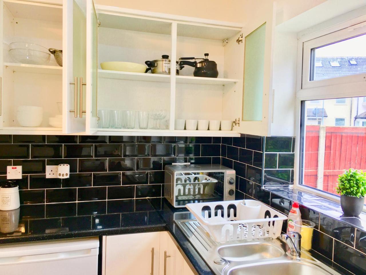 London 2 Bedroom Apartment, Kitchen, Reception And Private Garden Exterior photo