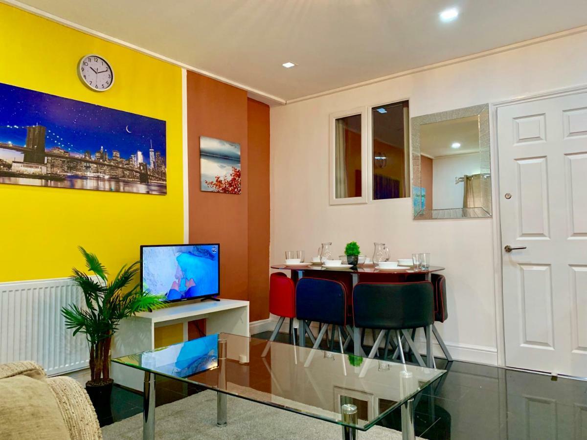 London 2 Bedroom Apartment, Kitchen, Reception And Private Garden Exterior photo